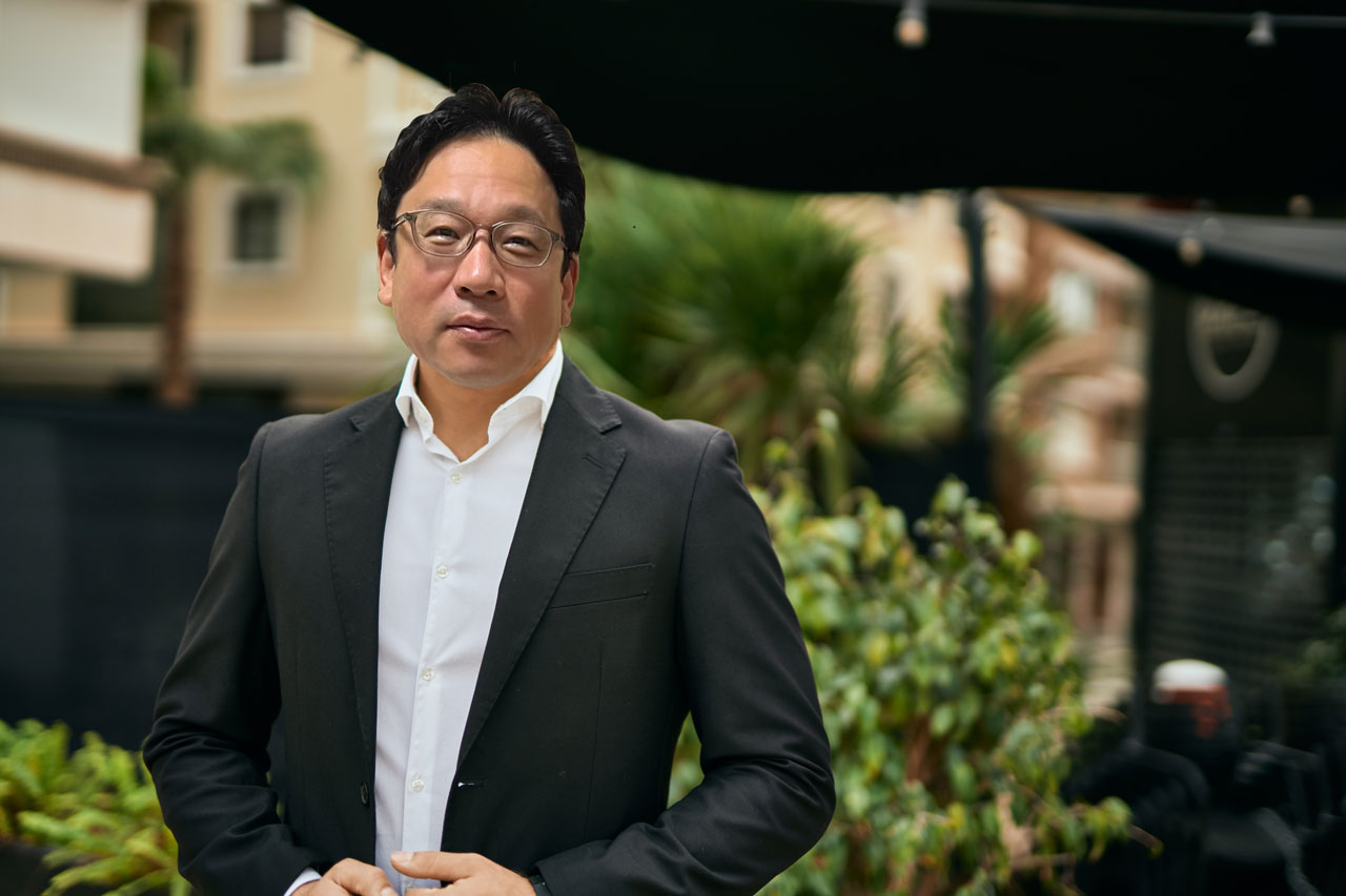 代表取締役 栗原 良 写真